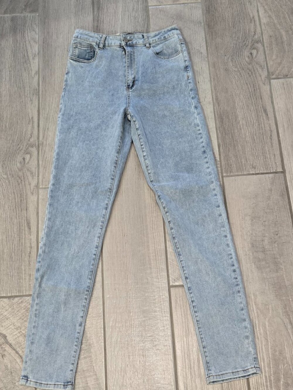 Queen Monica Women’s Lace‑Up Back Jeans – Light Wash – High‑Waisted – Size L